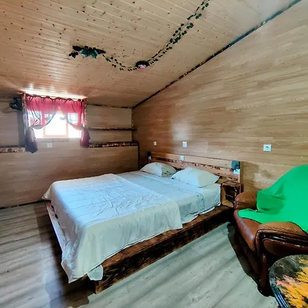 Familia 12-casa Amazonia Pt Rum i privatbostad